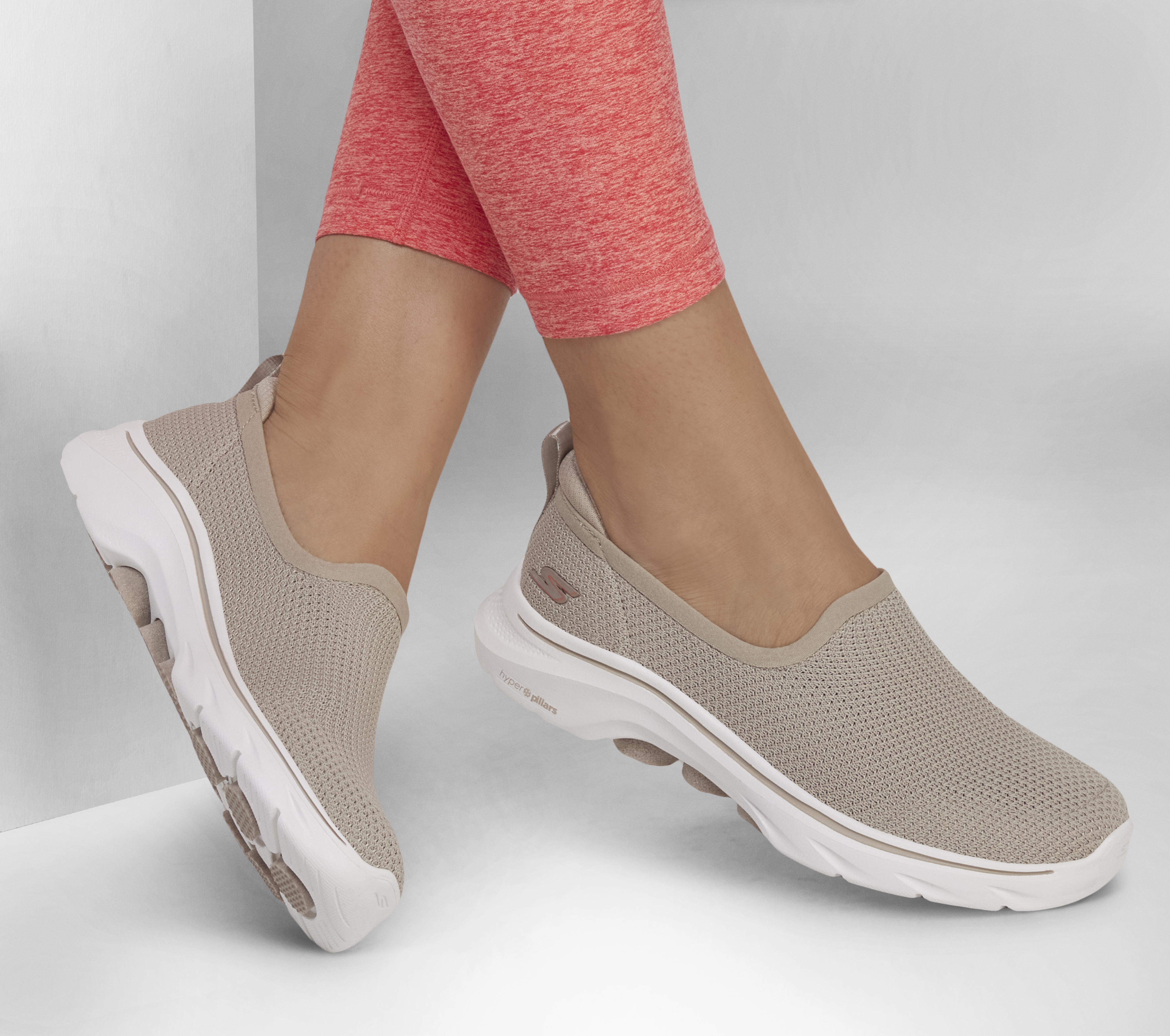 Skechers shoes sale for women 218