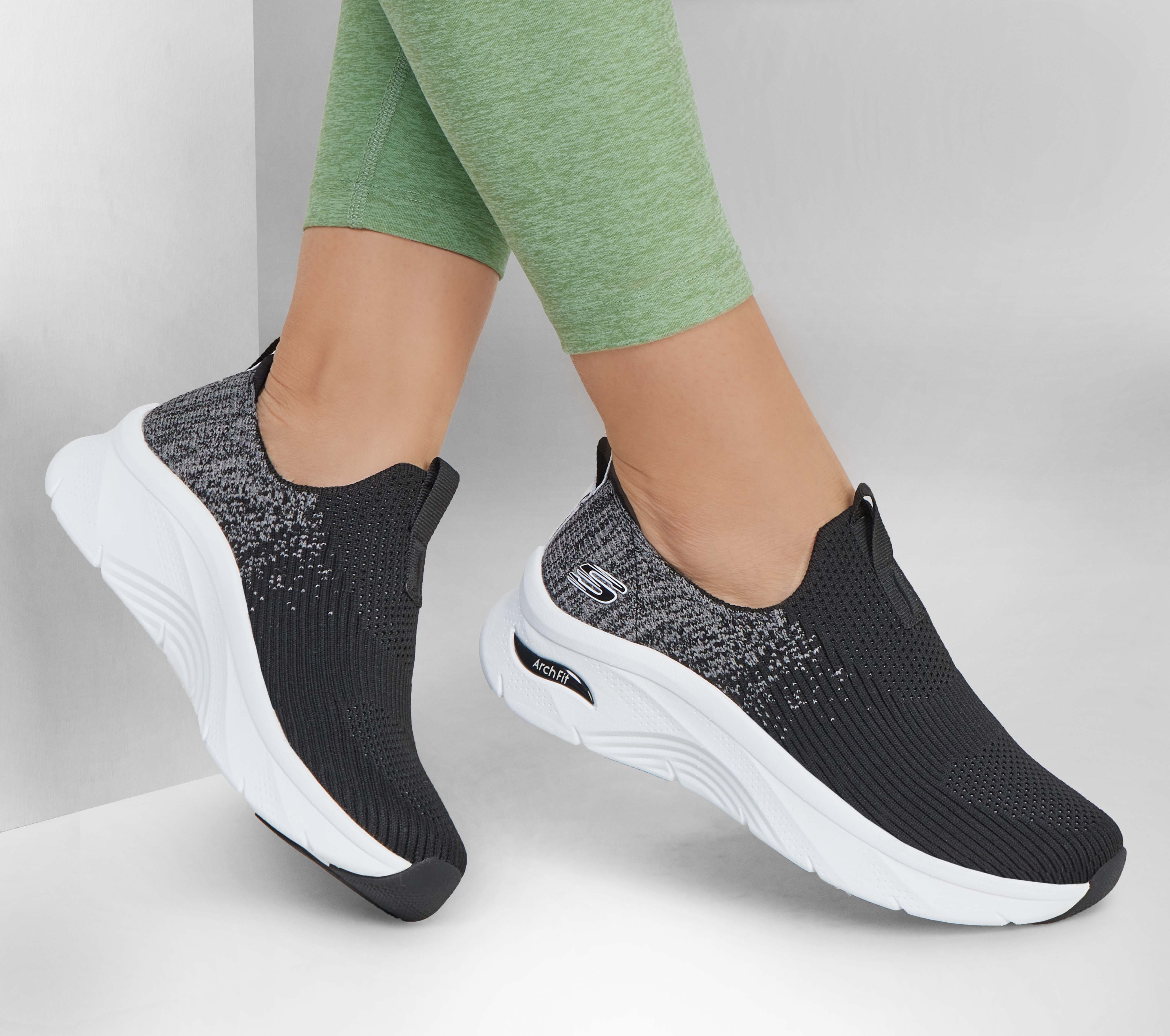 Skechers relaxed sales fit womens